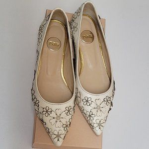 Rus white shoes NEW